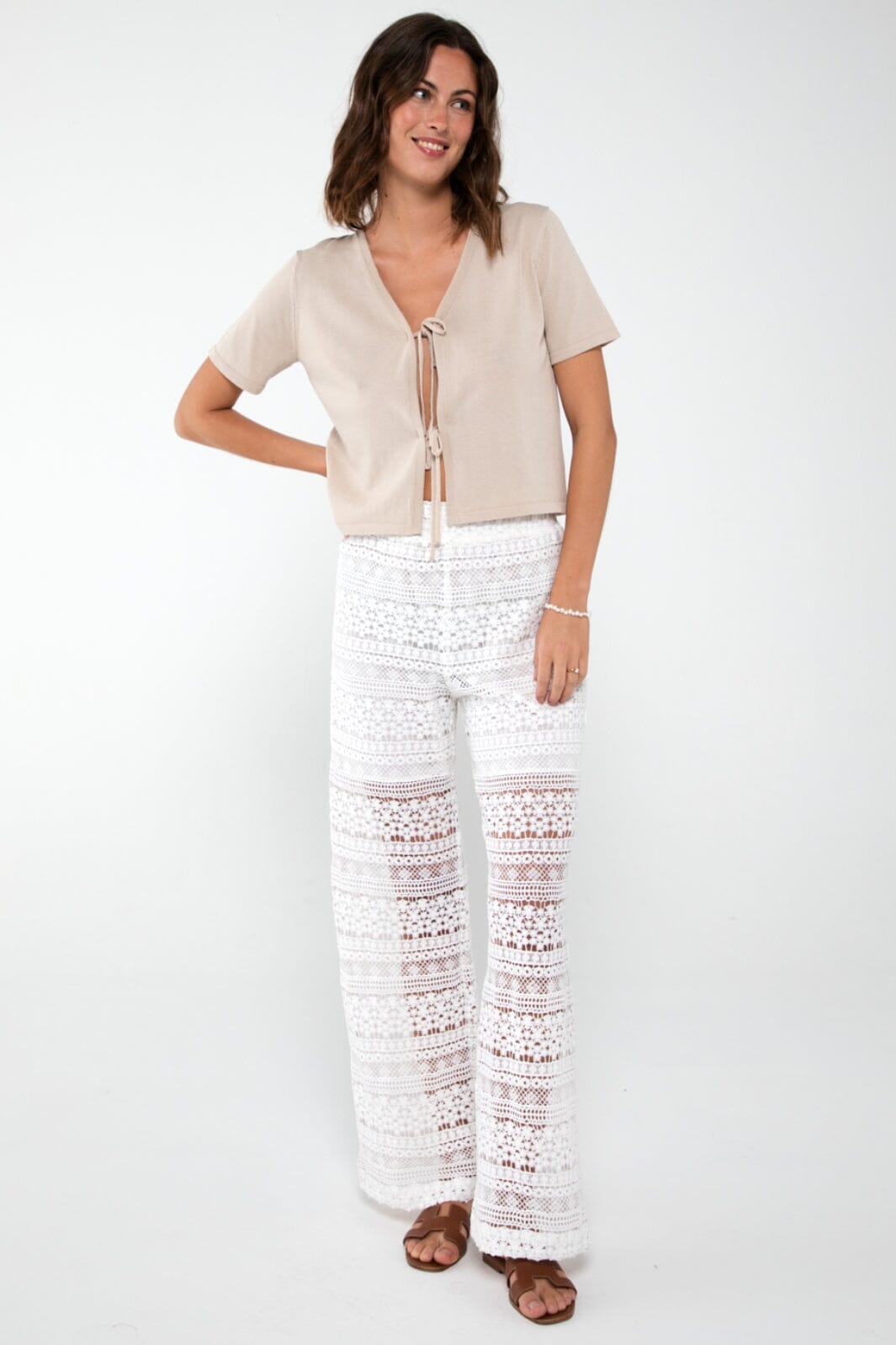 Forudbestilling - A-VIEW - Prim Cardigan - 004 Sand (April/Maj) Cardigans 