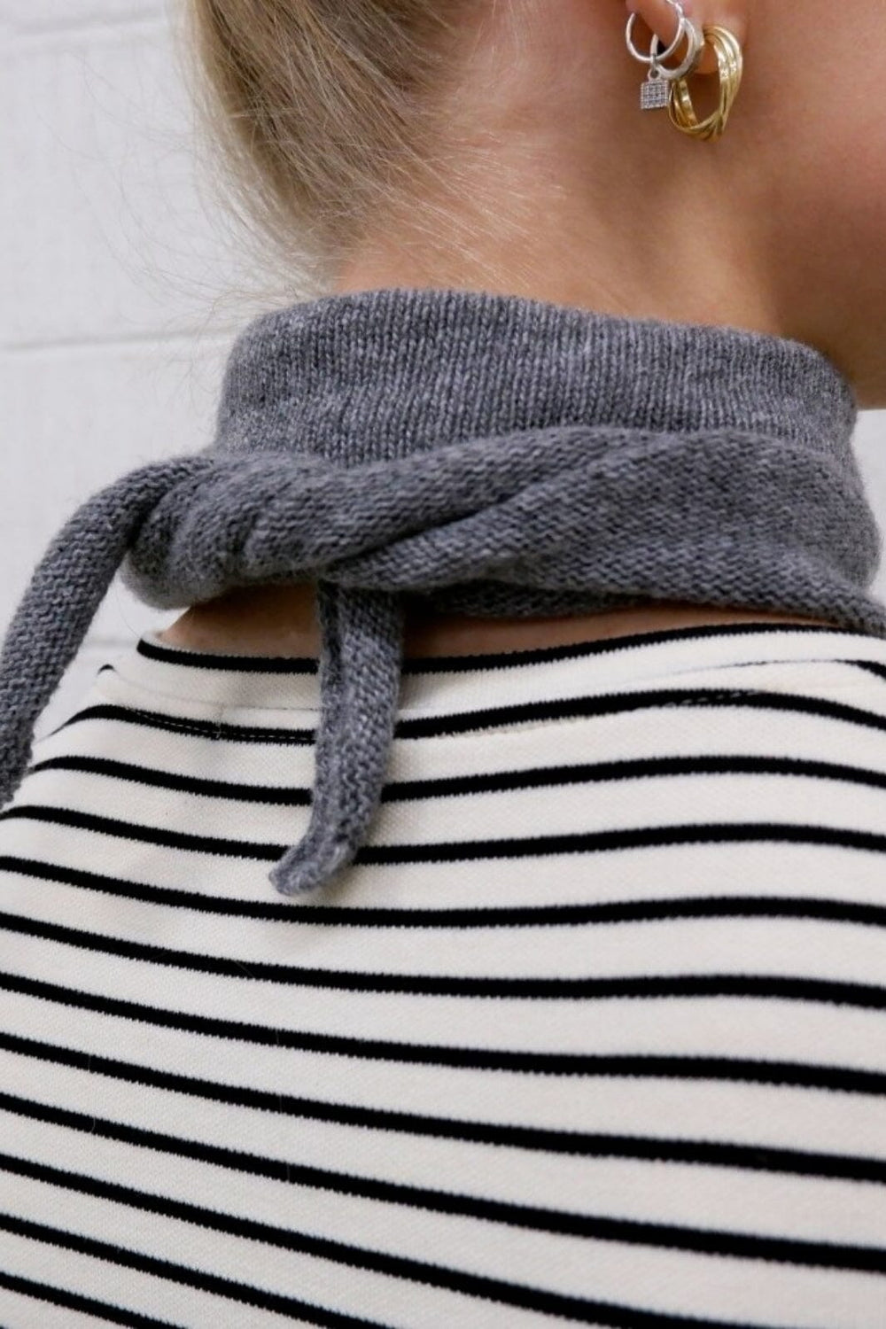 Forudbestilling - Black Colour - Bctriangle Knitted Scarf - Grey Halstørklæder 