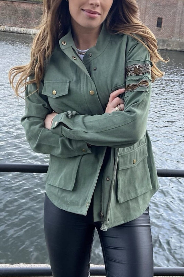 Forudbestilling - Continue - Arlyn Jacket - Army (April) Jakker 