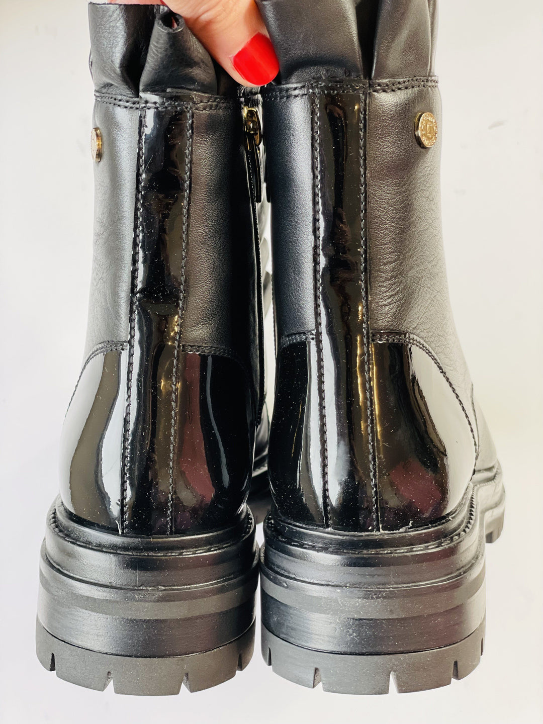 Forudbestilling - Copenhagen shoes by Josefine Valentin - Pretty - Black Patent (Midt Oktober) Støvler 