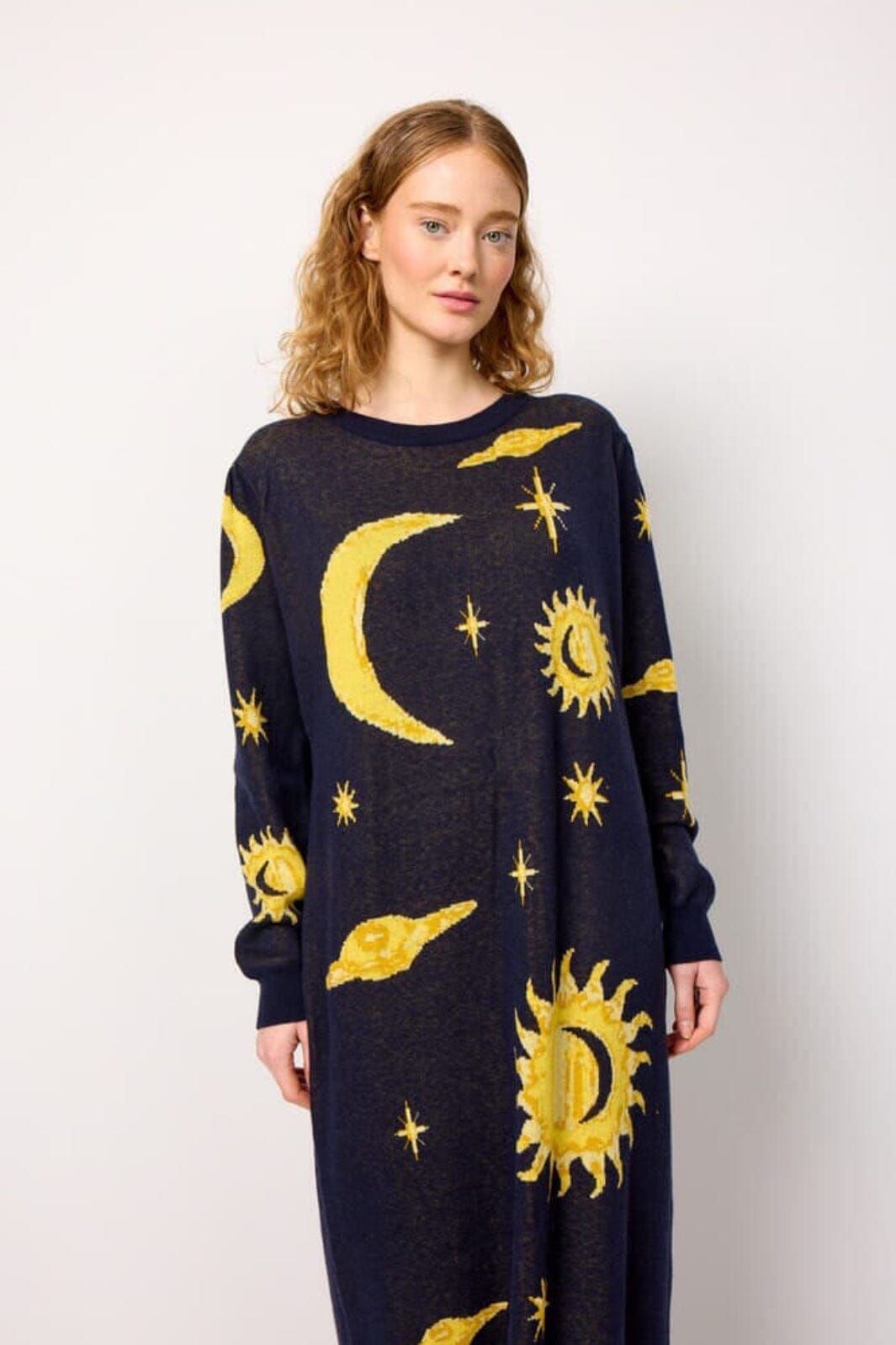 Forudbestilling - Hunkøn - Orion Knit Dress - Midtnight Stars Veste 