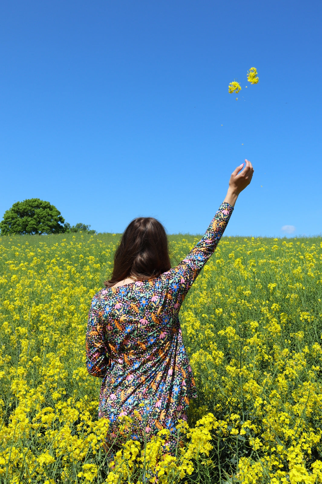 Forudbestilling - Liberte - Alma-Ls-Top - Flower Forrest (August) Bluser 