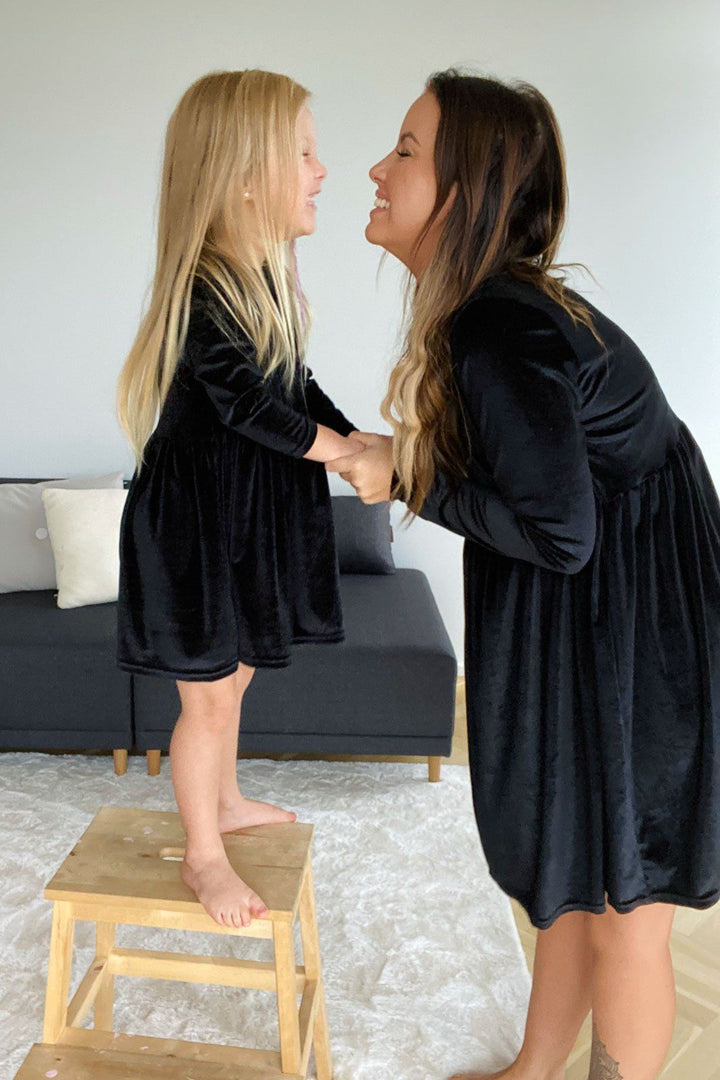 Forudbestilling - LIBERTÉ - Nalma LS Babydoll Dress (KIDS) - Black (Midt November) Dresses 