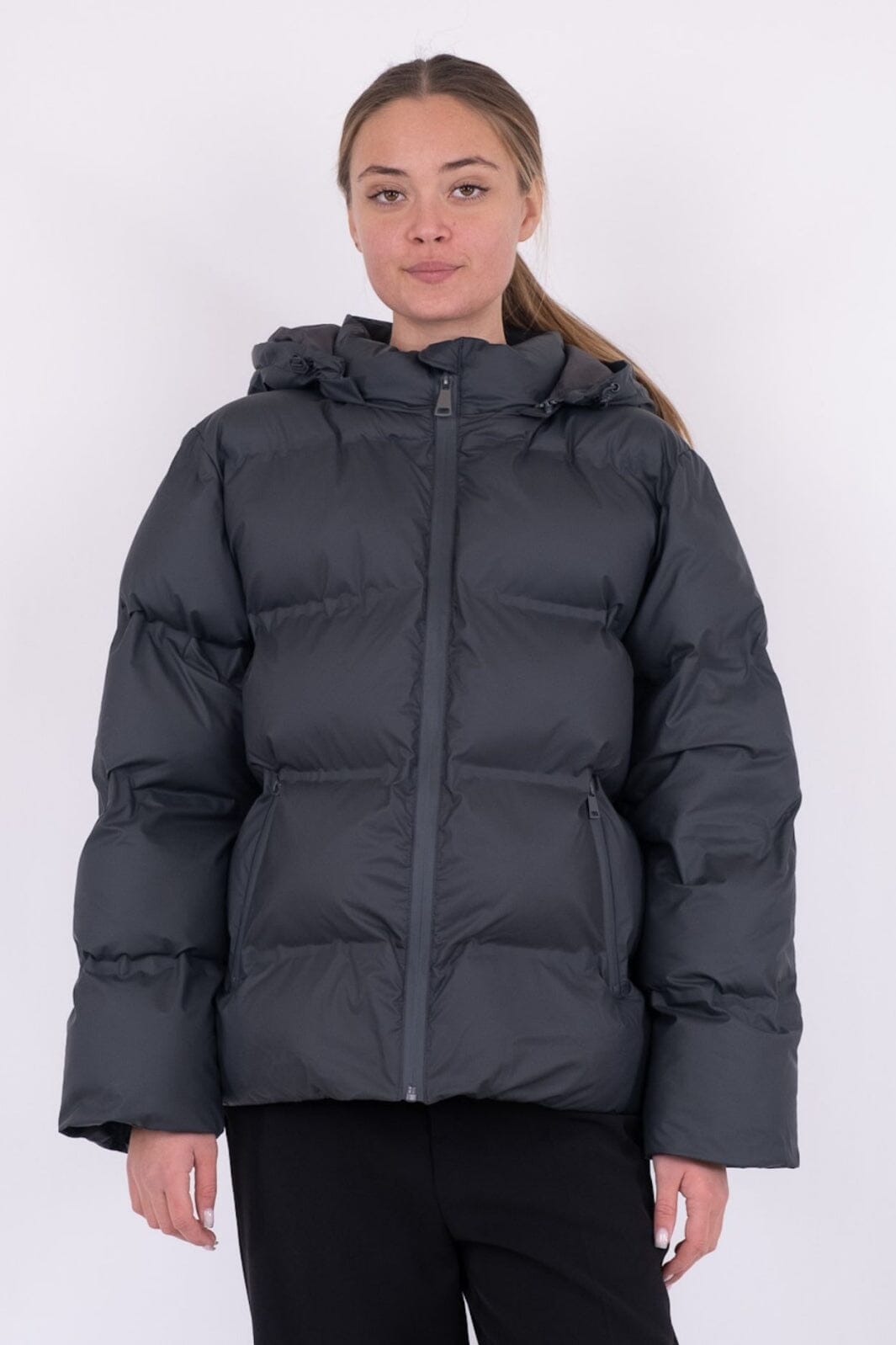 Forudbestilling - Neo Noir - Fox C Puffer Jacket - Antracit Jakker 