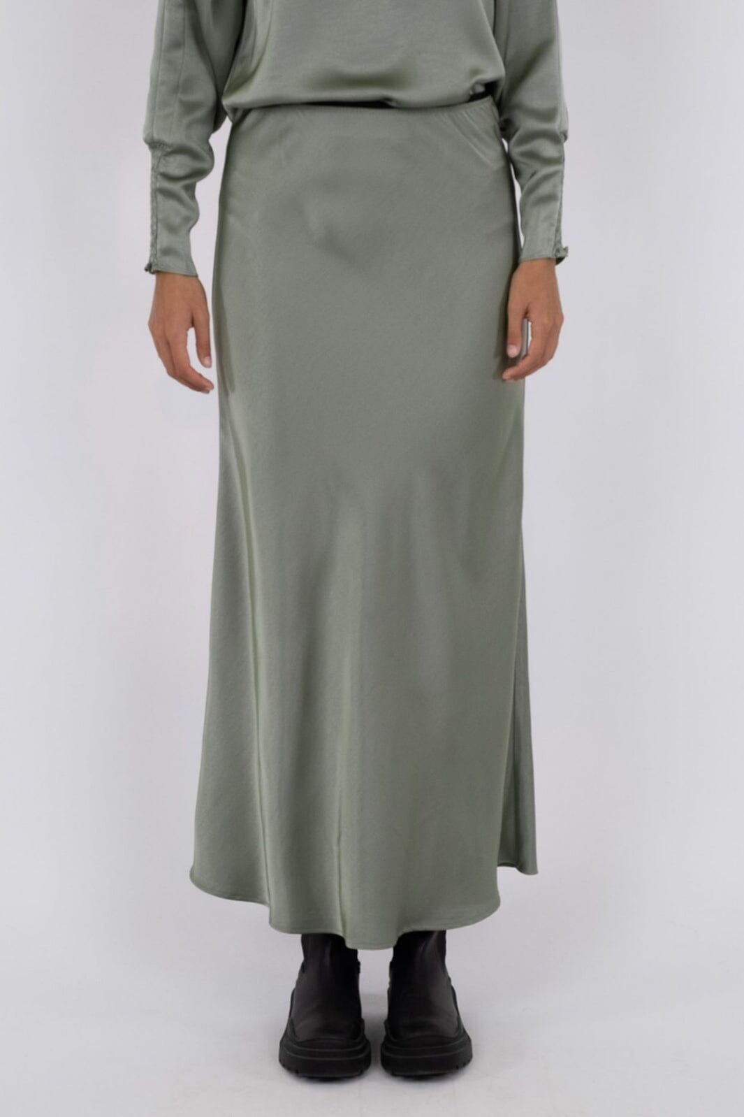 Forudbestilling - Neo Noir - Vicky Heavy Sateen Skirt - Smoke Green - (Februar) Nederdele 