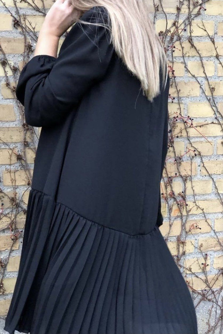 Forudbestilling - Noella - Dagmar Dress - Black (Uge 44) Kjoler 