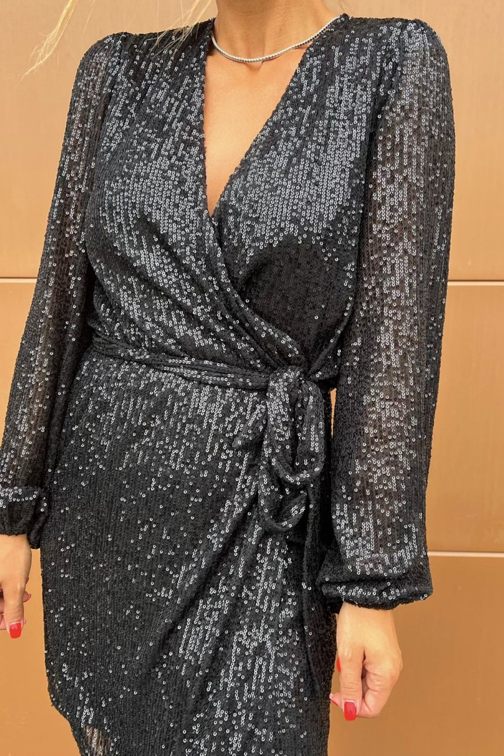Forudbestilling - Valentin Studio - Glam Wrap Dress - Black (November) Kjoler 
