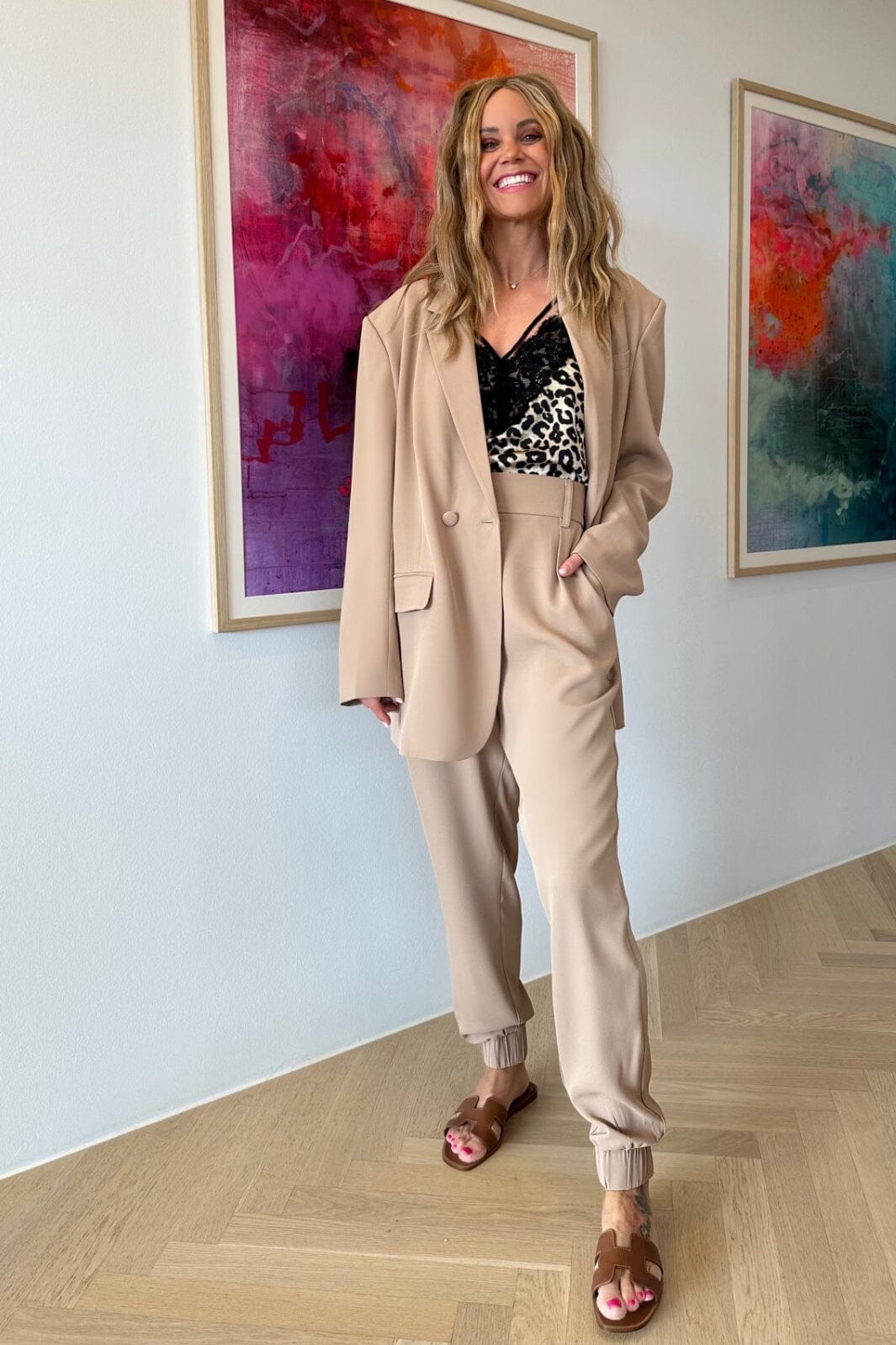 Forudbestilling - Valentin Studio - Lady Boss Blazer - Camel (Juni) Blazere 