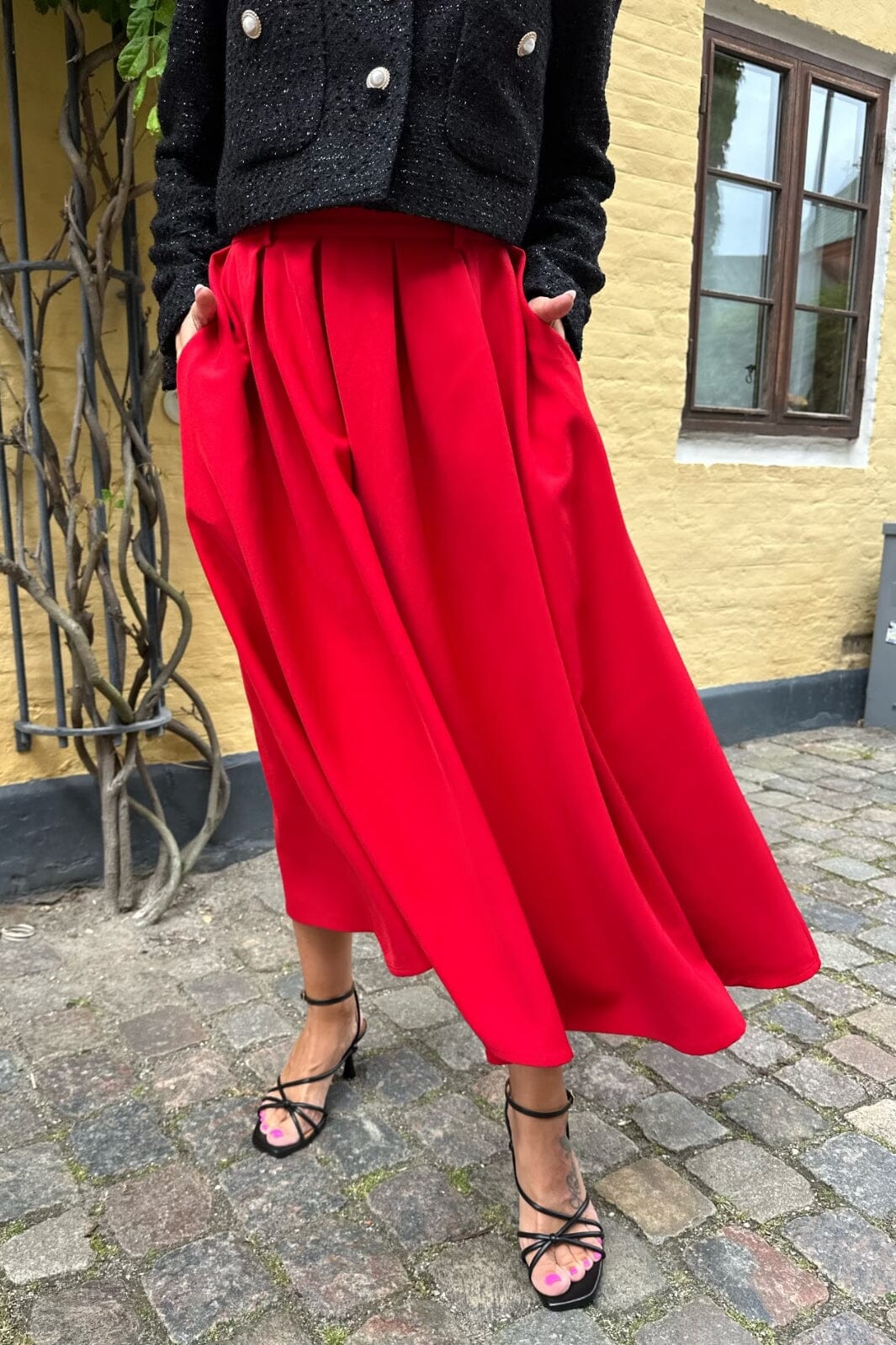 Forudbestilling - Valentin Studio - Pleated Skirt - Red Nederdele 
