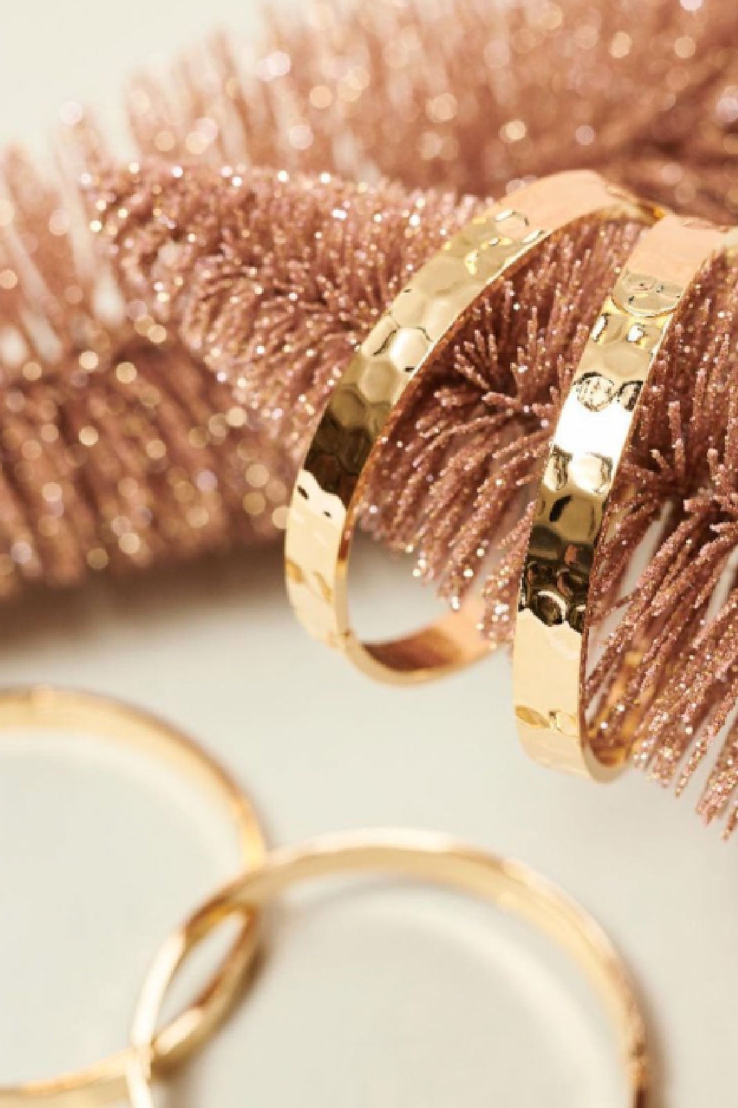 FRIIHOF+SIIG - Gold Hammered Bracelet Armbånd 