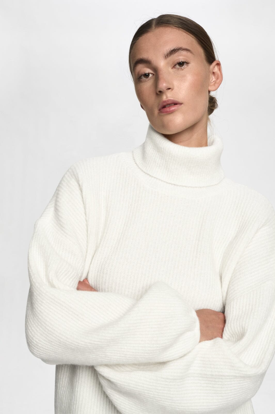 Gestuz - AlphaGZ ls rollneck - Ivory Strikbluser 