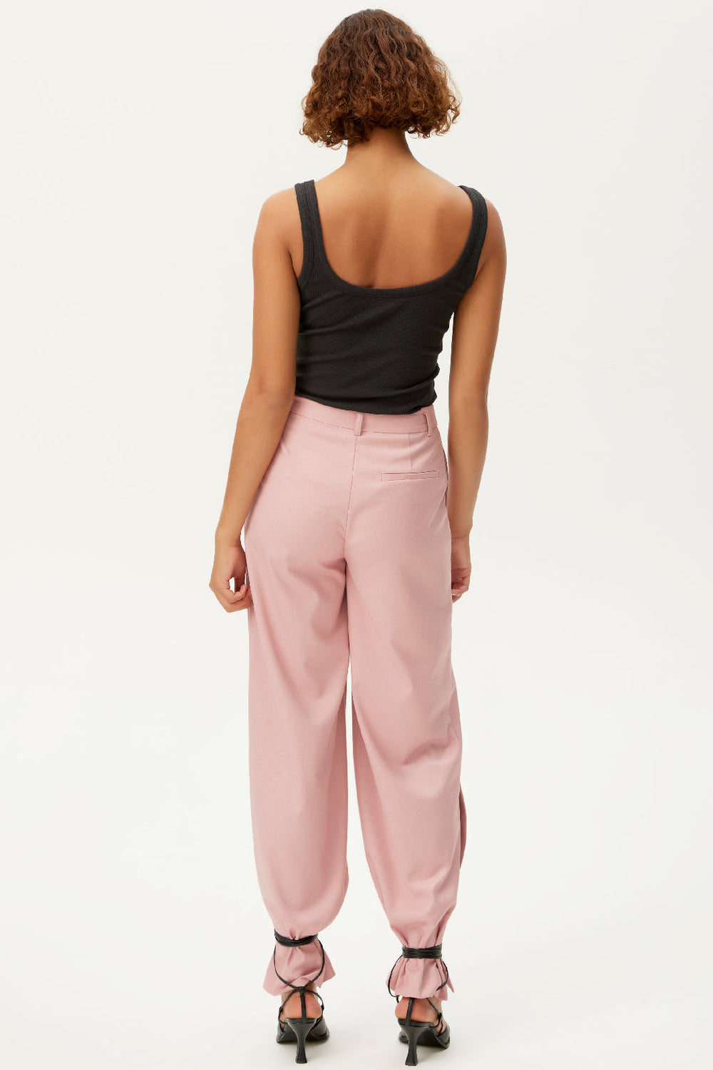 Gestuz - DrewGZ U-Neck - Black Toppe 
