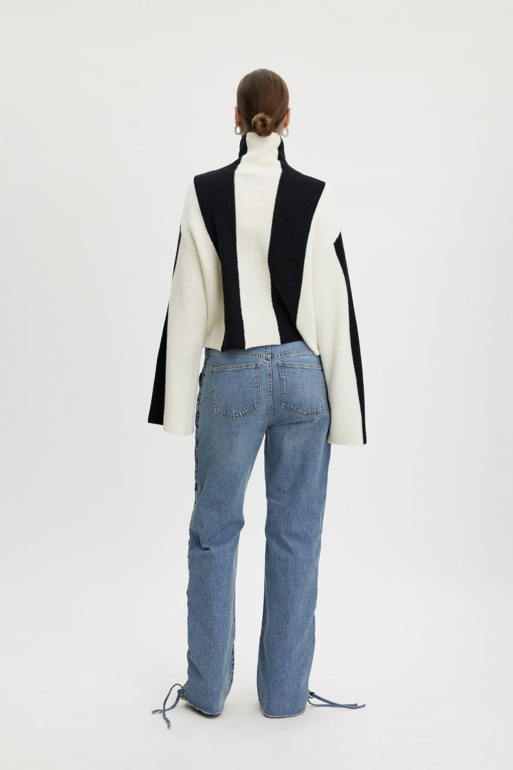 Gestuz - RisaneGZ short wool pullover - Black/off white Strikbluser 