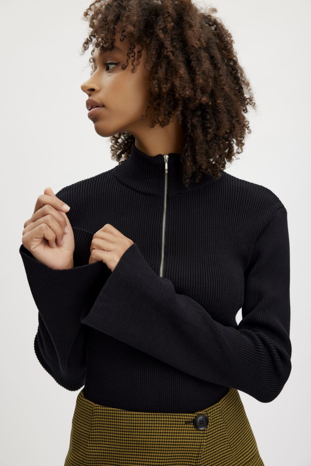 Gestuz - YasmiaGZ zipper pullover - Black Strikbluser 