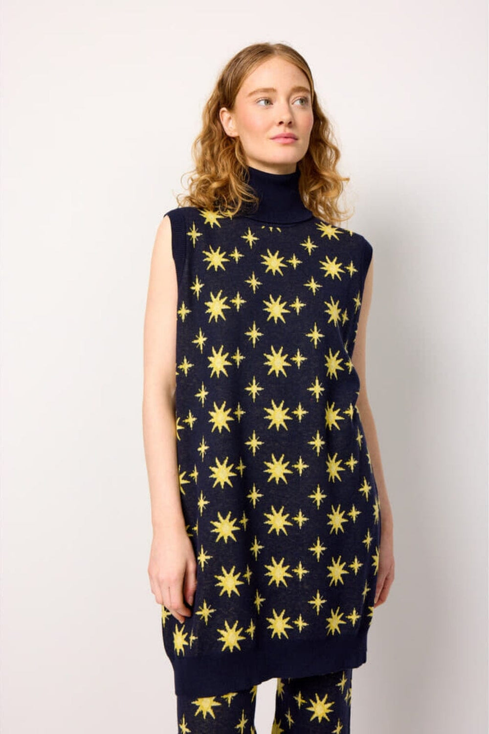 Hunkøn - Orion Knit Sweater vest - Midtnight Stars Veste 