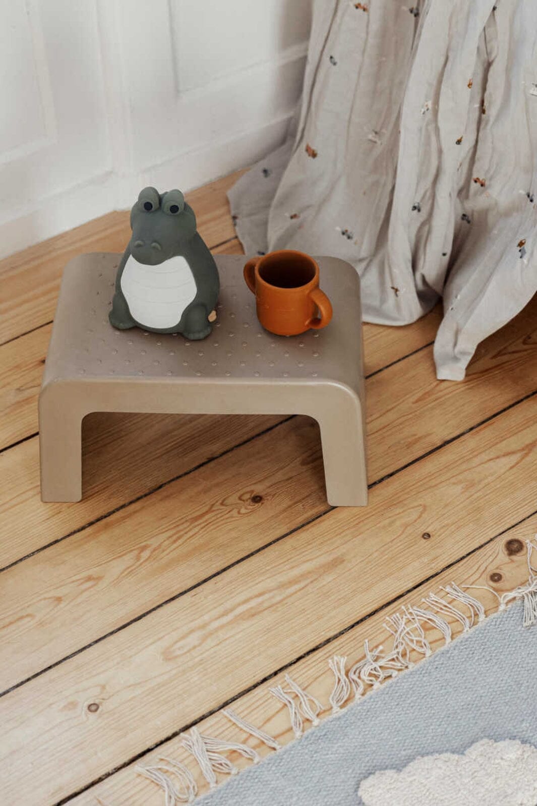 Liewood - Ulla Step Stool - Oat Interiør 