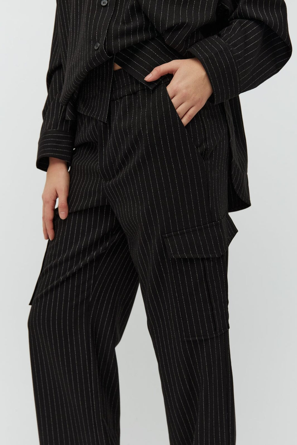 MbyM - Phillipa Pocket-M - Black Sugar Pinstripe Bukser 