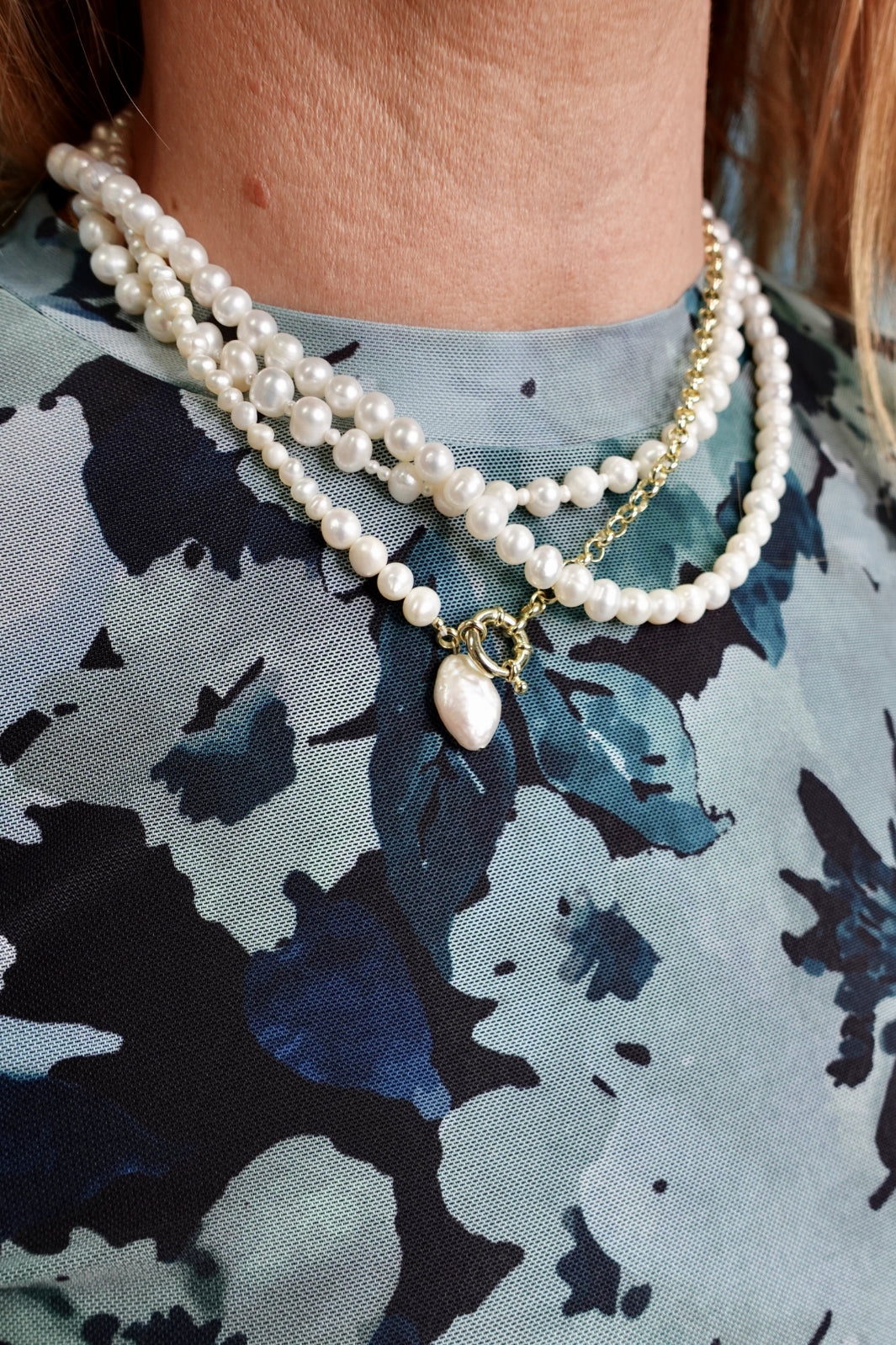 Mellow Moon - Halskæde Med Hvide Perler - Guld Halskæder 