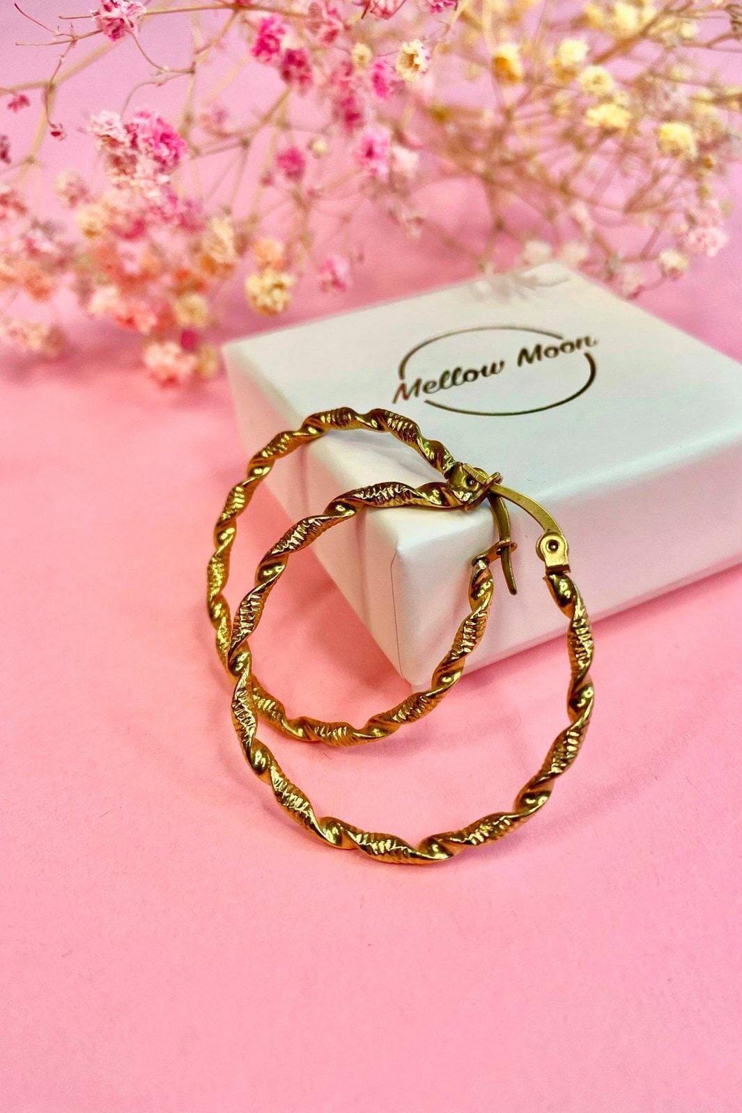 mellow-moon-selected-twistede-hoops-1-par