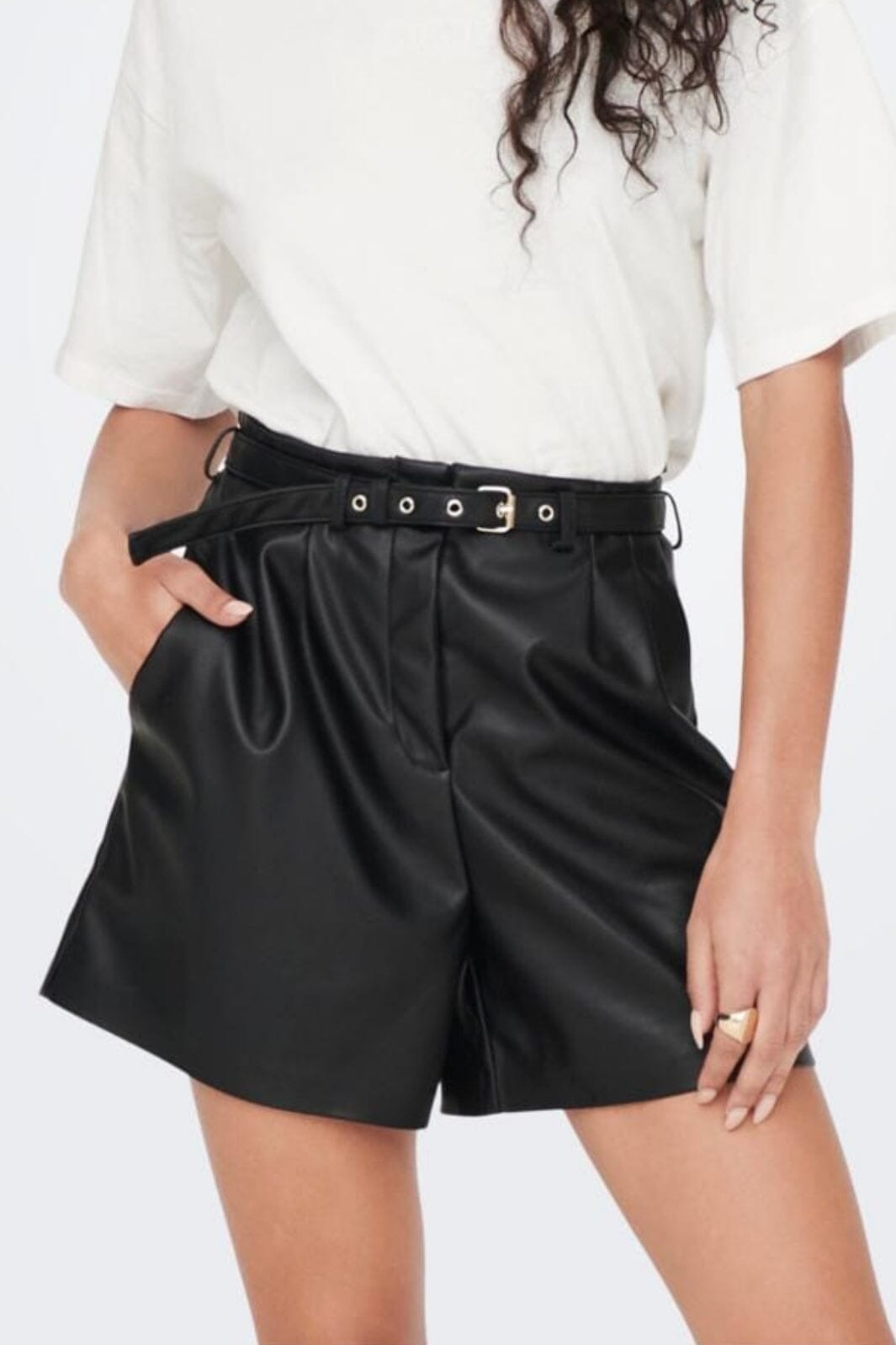 Only - Onlheidi Faux Leather Shorts Otw - 4158076 Black Shorts 