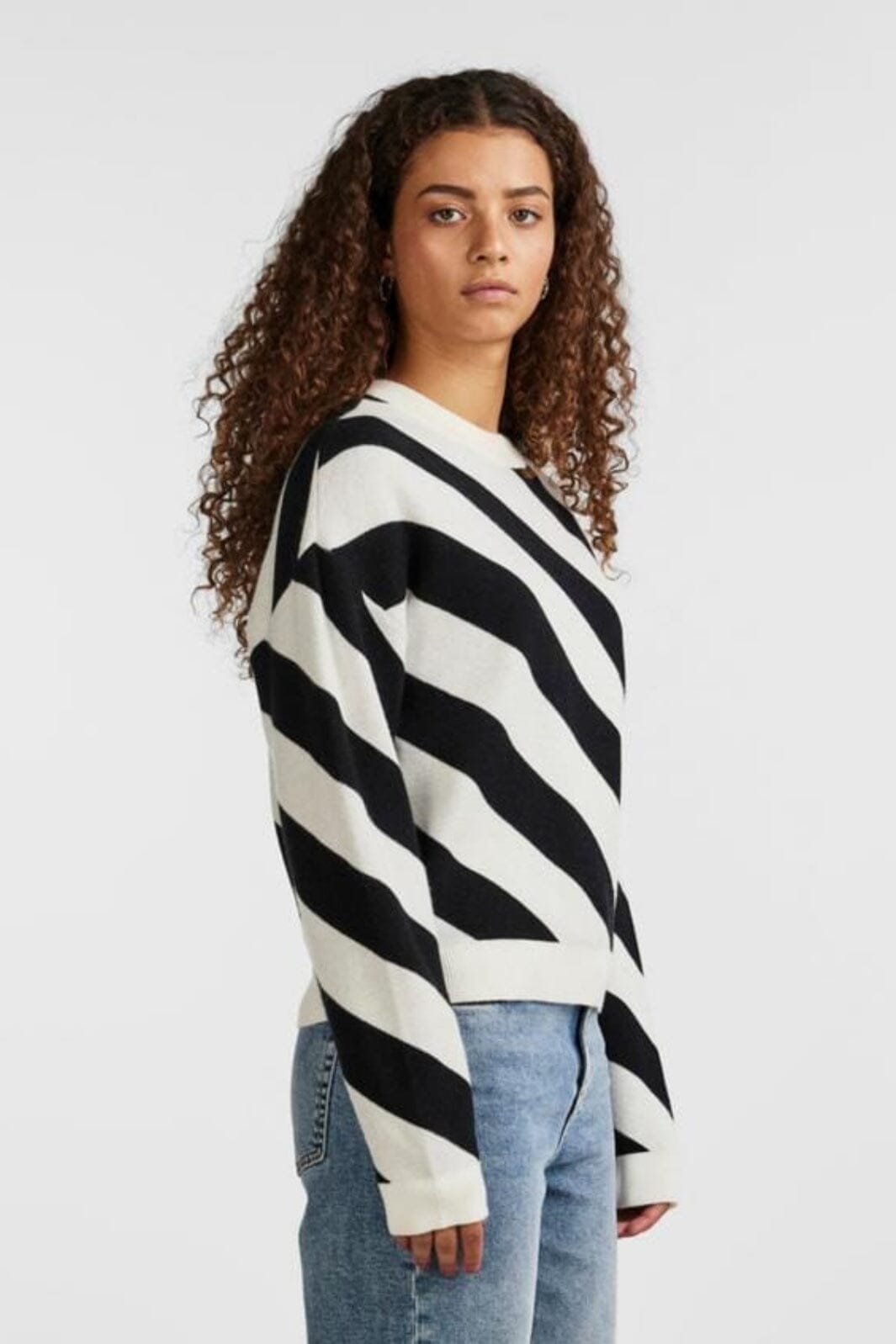 Pieces - Pcabby Ls O-Neck Knit - 4451521 Black Bright White Strikbluser 