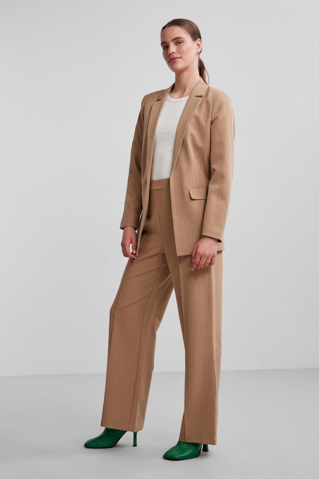 Pieces - Pcbossy Ls Loose Blazer Noos - Silver Mink Pinstripe Blazere 