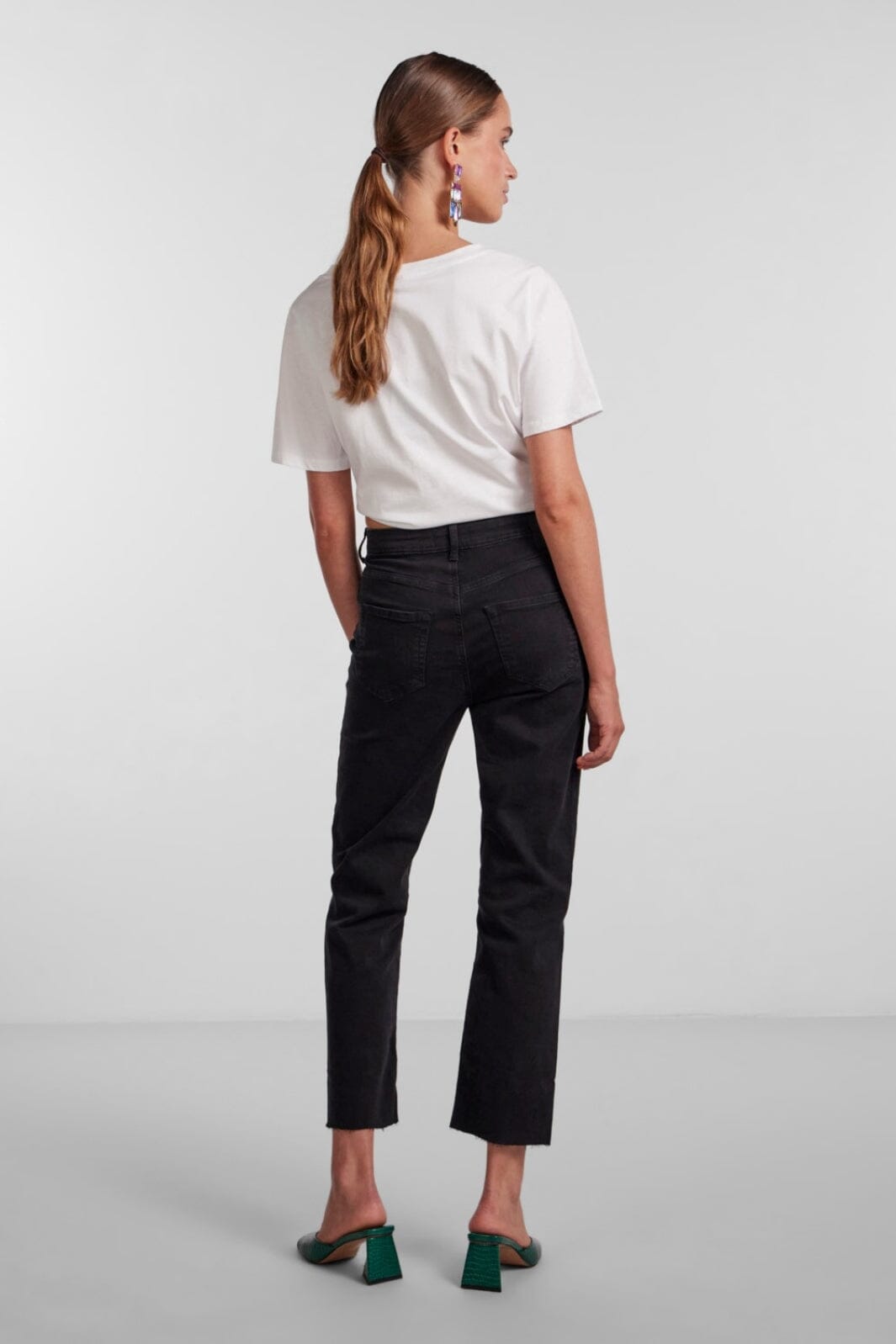 Pieces - PcDelly Straight Hw - Black Jeans 