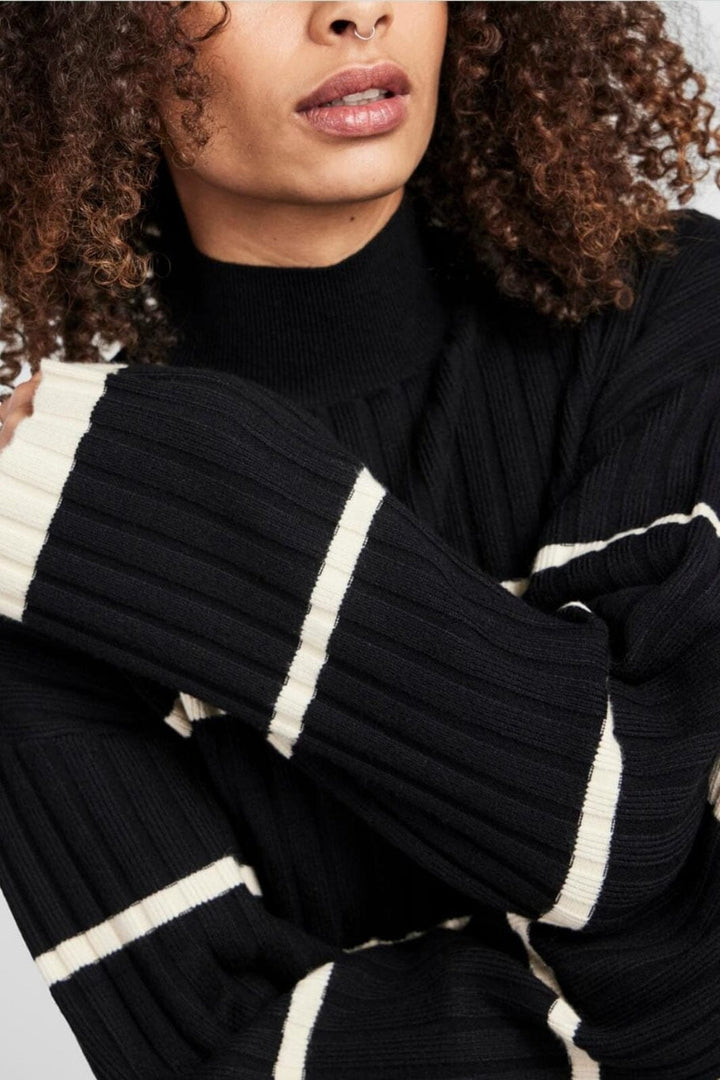 Pieces - Pchilja Ls Knit Dmo - 4293568 Black Cloud Dancer Strikbluser 