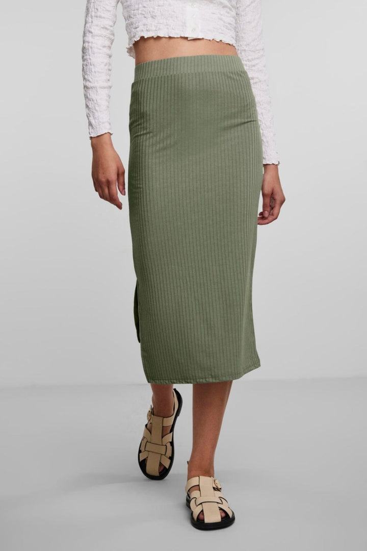 Pieces - PcKylie MW Midi Skirt - Deep Litchen Green Nederdele 