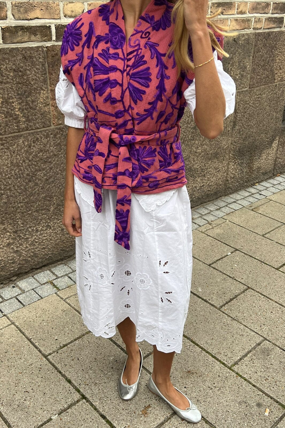 Sissel Edelbo - Nellie Waffle Suzani Vest - Twisted Rose Vest 