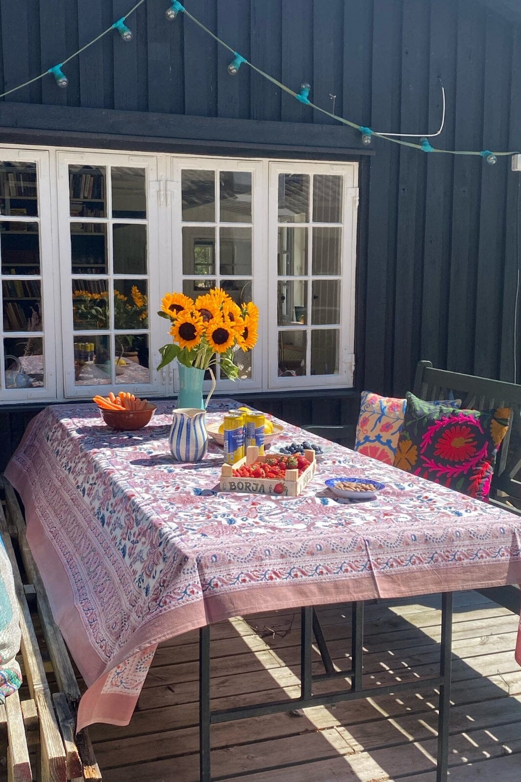 Sissel Edelbo - Noor Block Print Tablecloth,Tablecloths - White W. Pink Flowers Interiør 