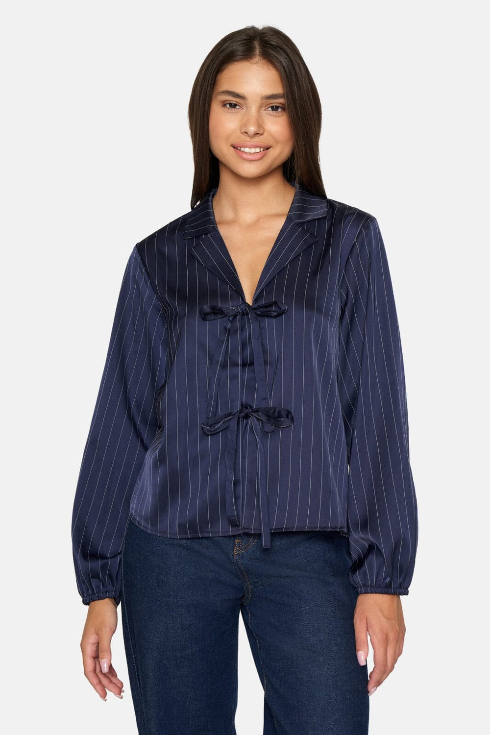 Sisters Point - Vabby-Bl - 830 Navy Pinstripe Bluser 
