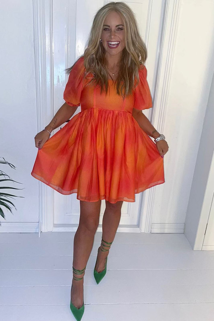 Valentin Studio - Bubble Dress - Orange Tiedye Kjoler 