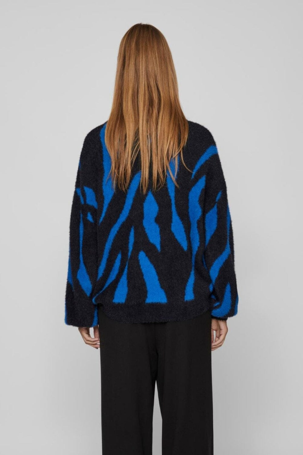 Vila - Vilajuli Jaquard L/S Knit Top - 4243635 Black Lapis Blue Strikbluser 